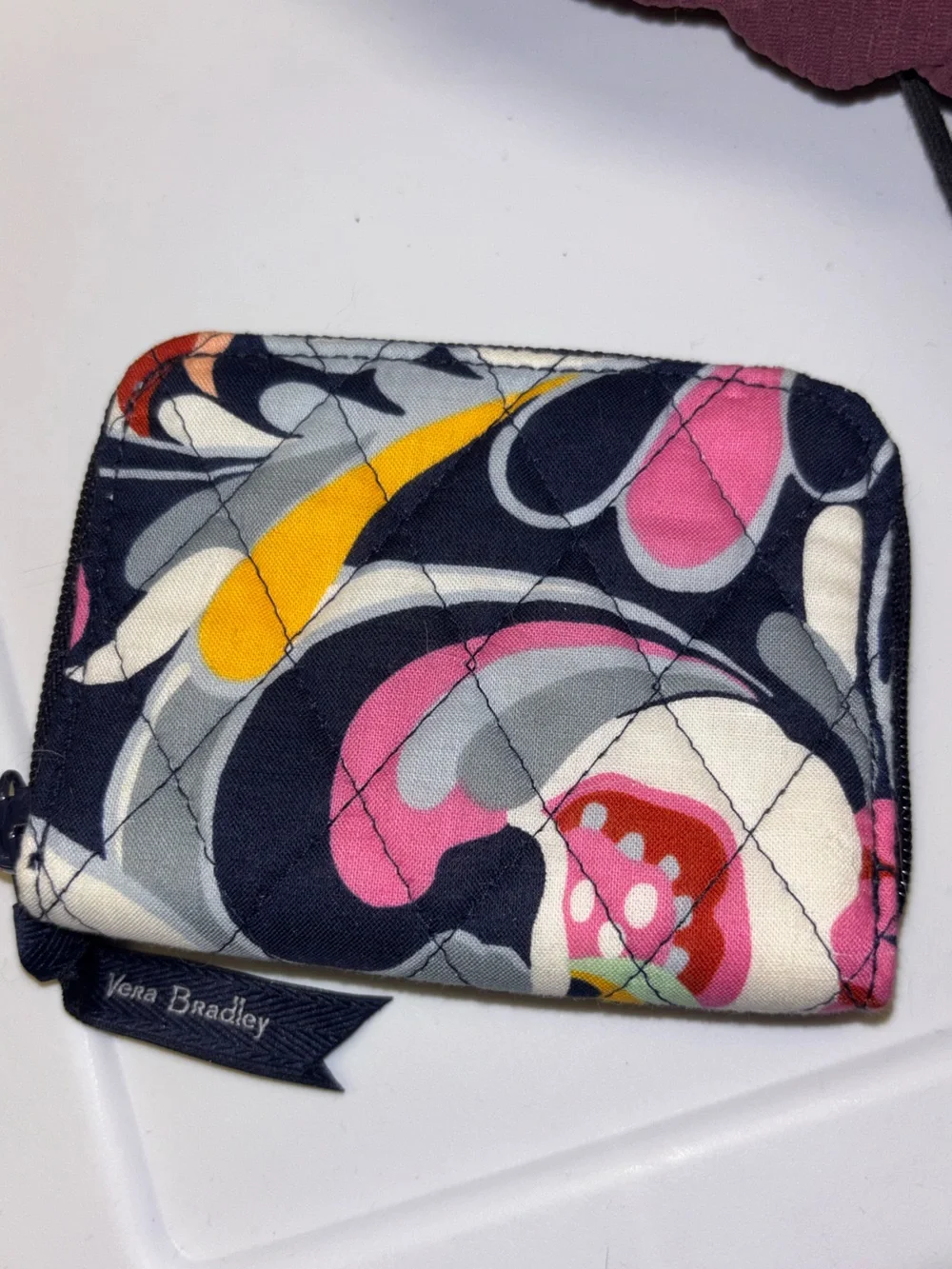Vera Bradley Navy / Multicolor Quilted Wallet with ID Window NWOT - Picture 2 of 5